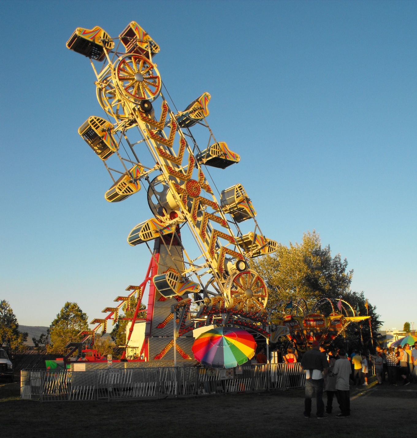 Sara&Grant Labor Day 2010 McArthur Fair