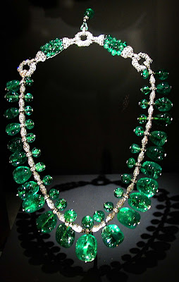 Poppular Photography: Indian Emerald Necklace