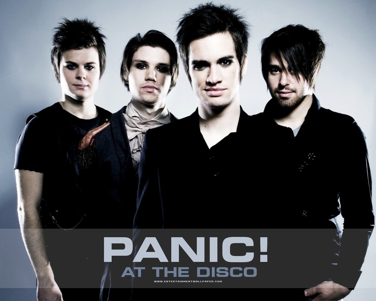 [Panic+at+the+Disco!.jpg]