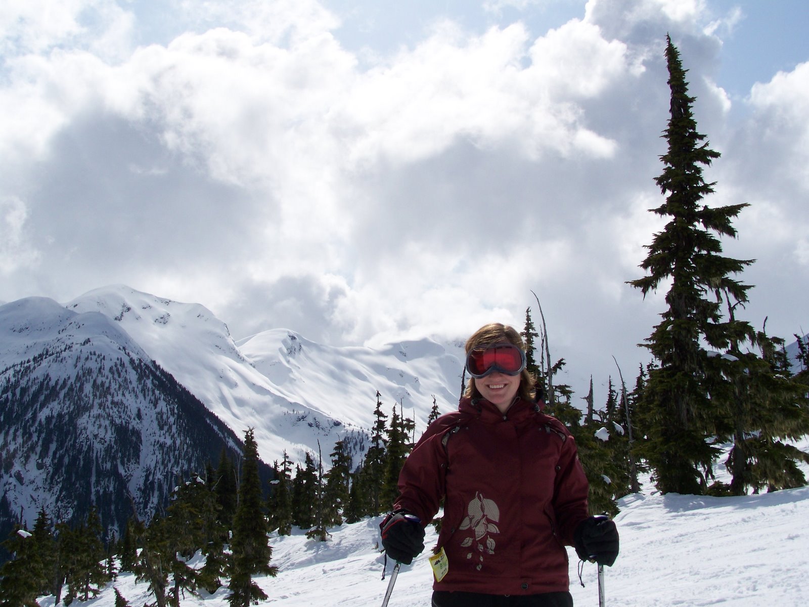 [amanda+skiing.JPG]