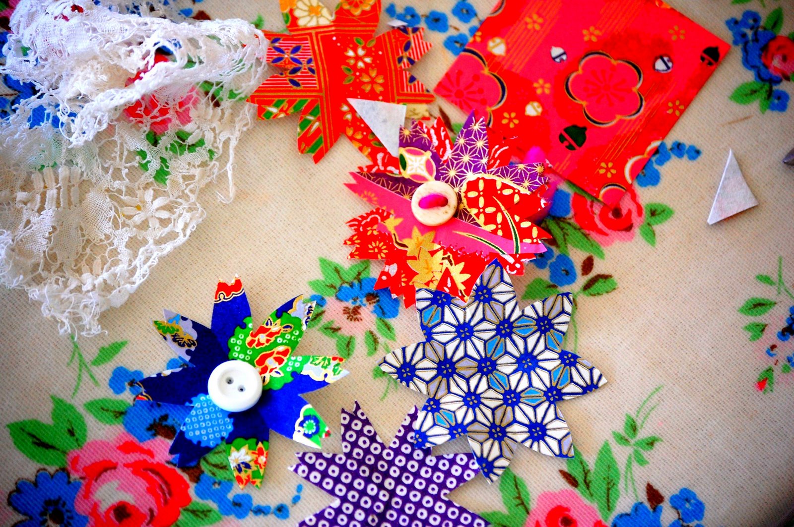 [DSC_0017brooches.jpg]