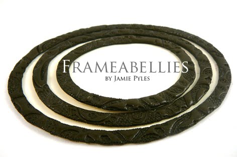 [DarkChocolateOval.JPG]