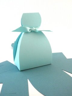 [Wedding_Dress(resize).jpg]