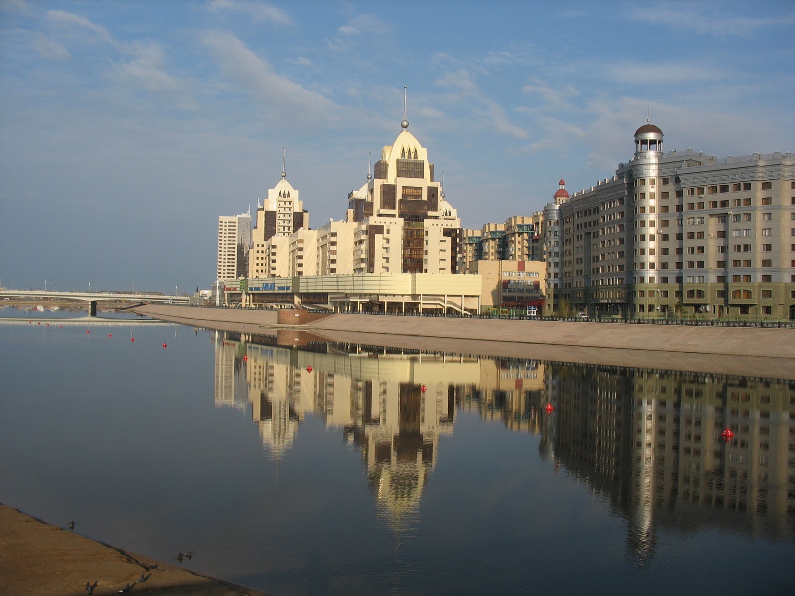 Great seaside city HD free wallpaper ~ The Wallpaper Database