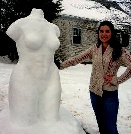 [nude-snow-lady.jpg]