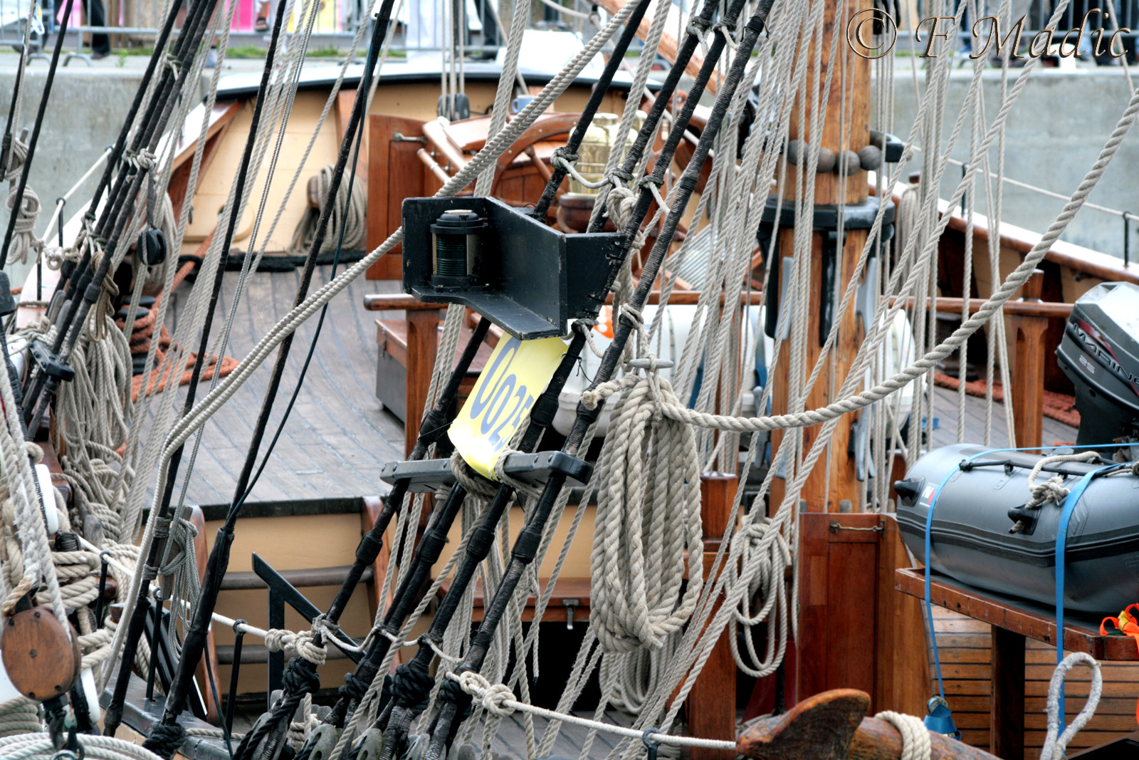 Voiliers 2 M ts voiles Auriques Ou Carr es PHOENIX