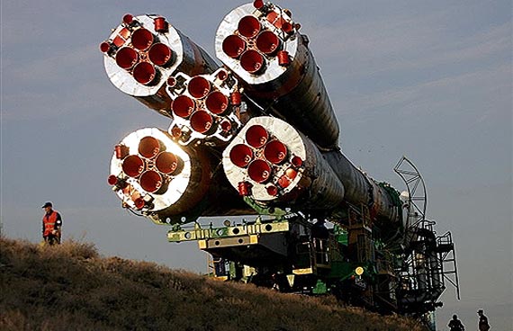 [Foguete+russo+para+lançamento.jpg]