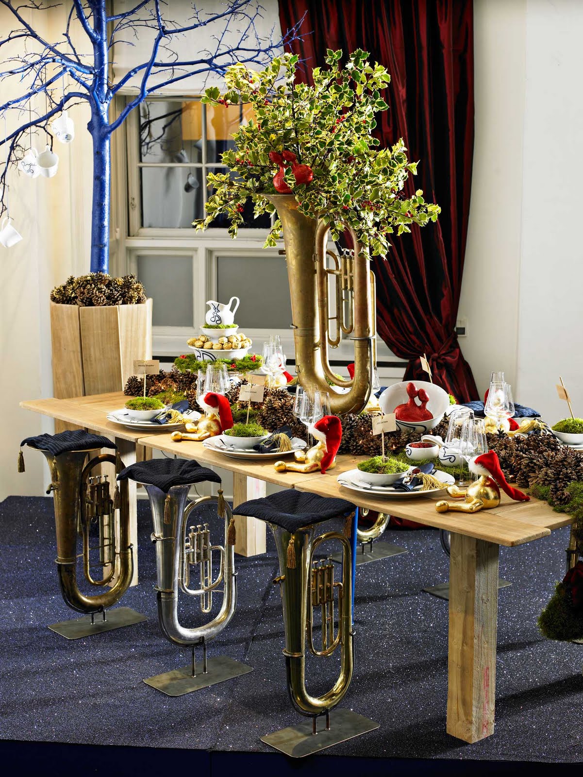 [Christmas-tables-2007-Monica-1a.jpg]