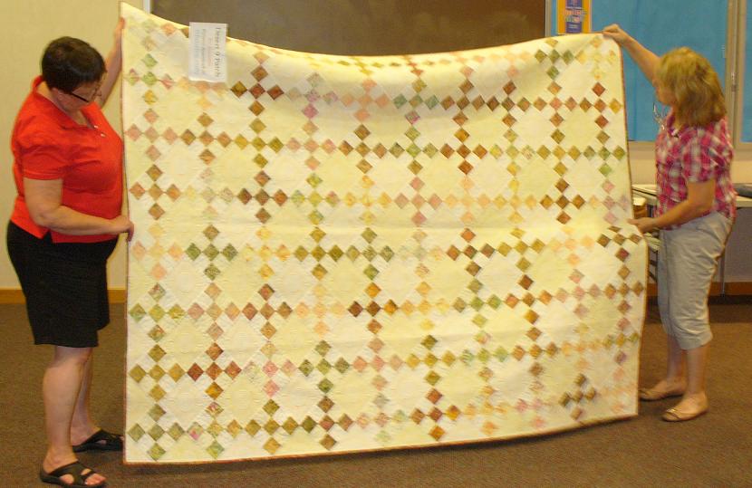 THE QUILTING CAT Chips N Dip Table Runner