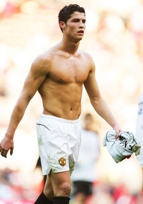 Cristiano%20Ronaldo%20shirtless%20in%20w