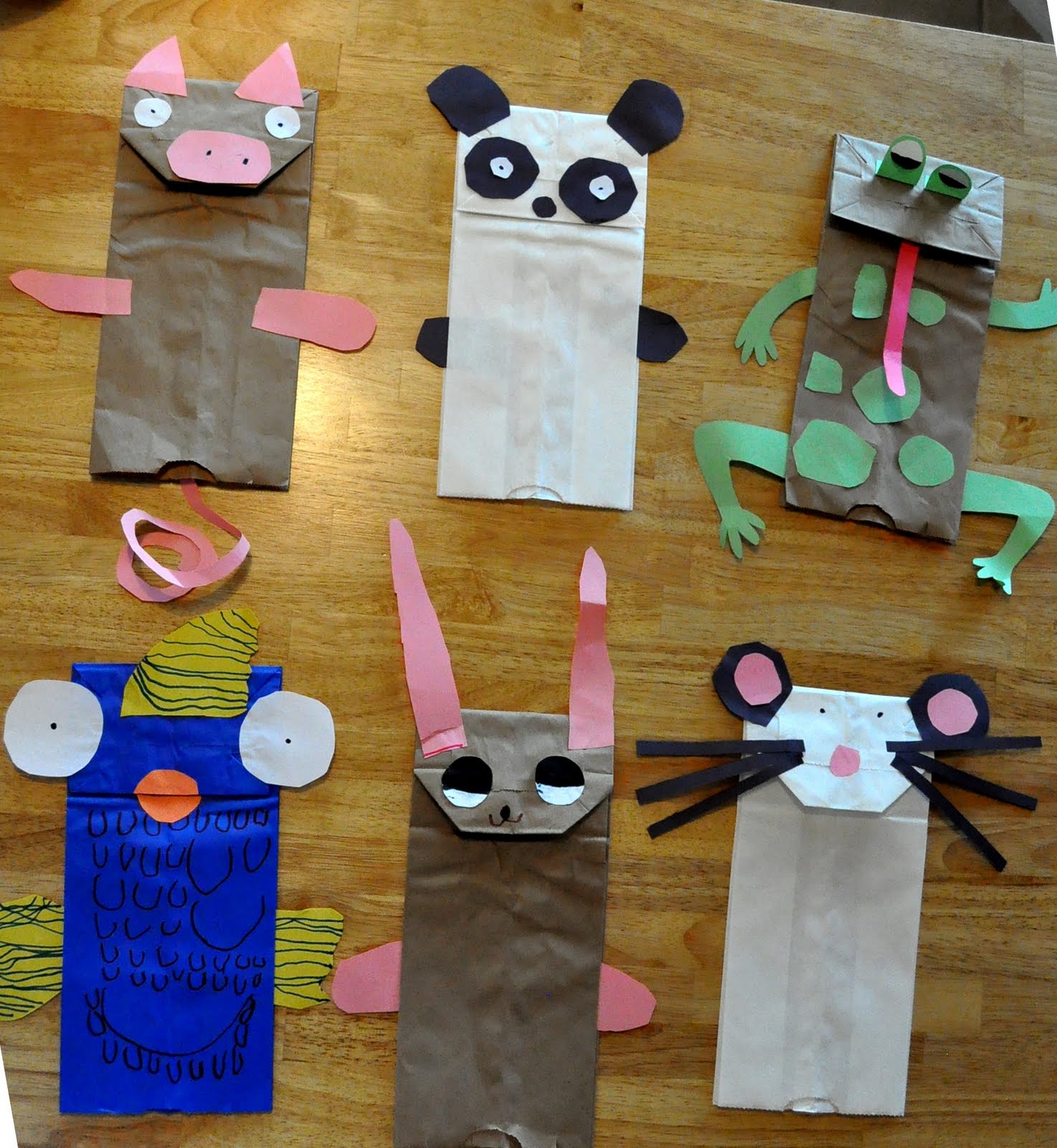 That Crazy Homeschooler: paper bag puppets