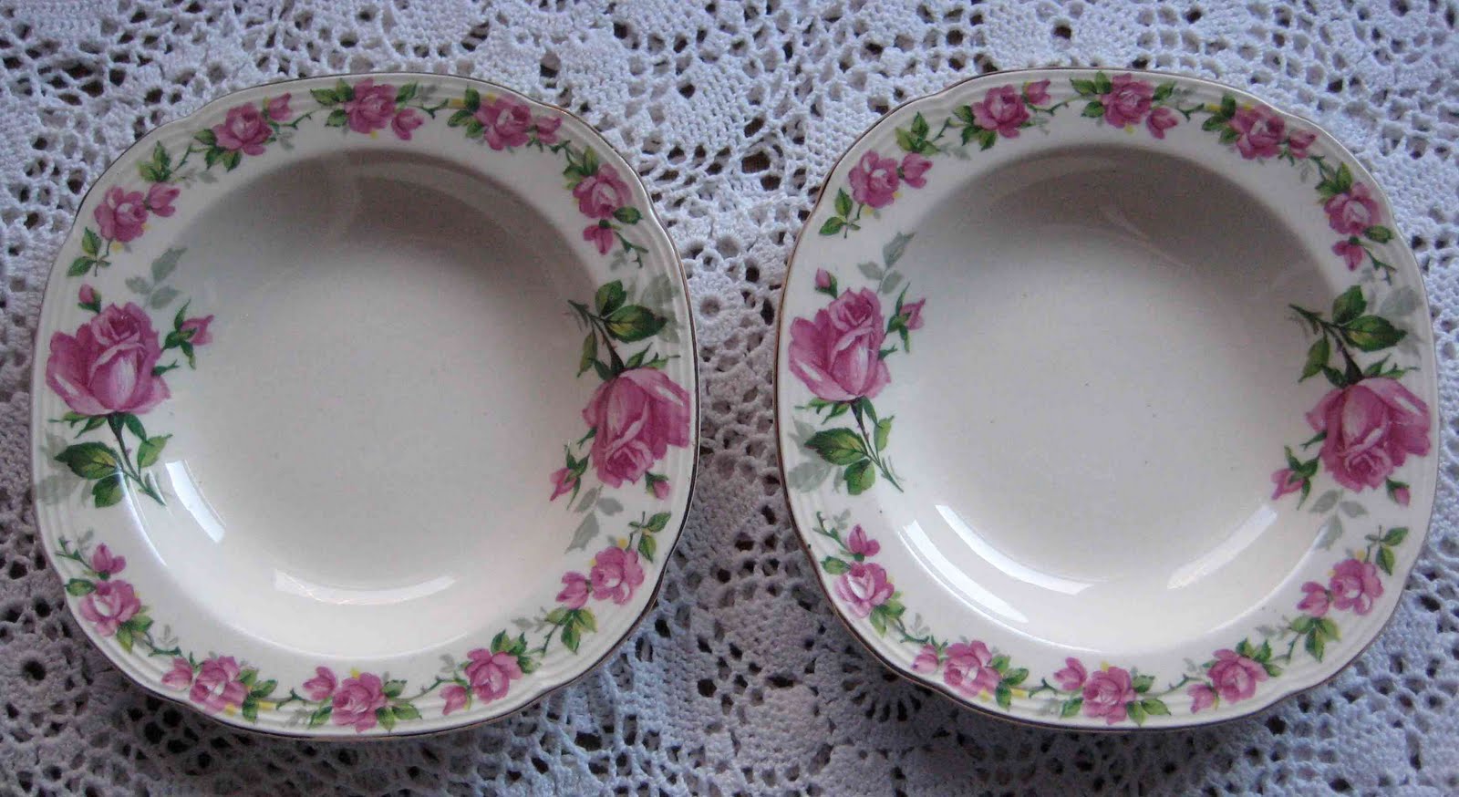 Alfred Meakin Rose Pattern