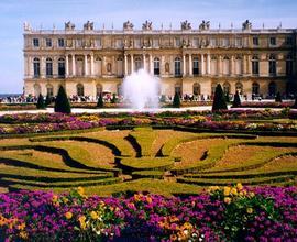 [Versailles.jpg]