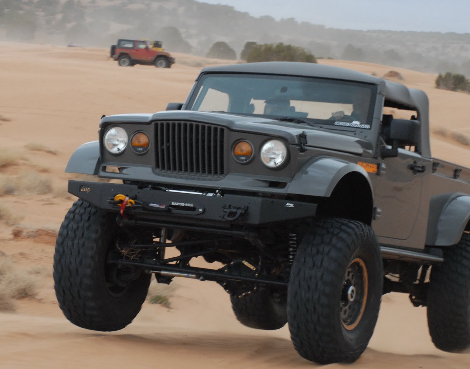 Jeep Nukizer 715