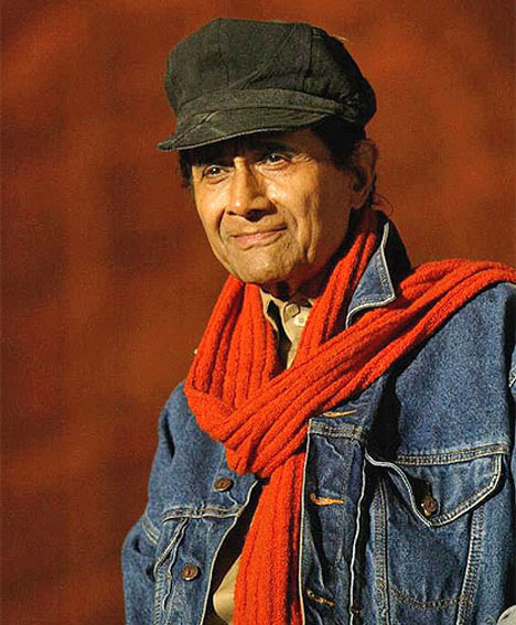 Dev Anand Ready To Remake Hare Rama Hare Krishna 