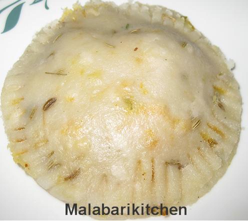 Malabarikitchen: Meen Pathiri / Steamed Fish Pathiri