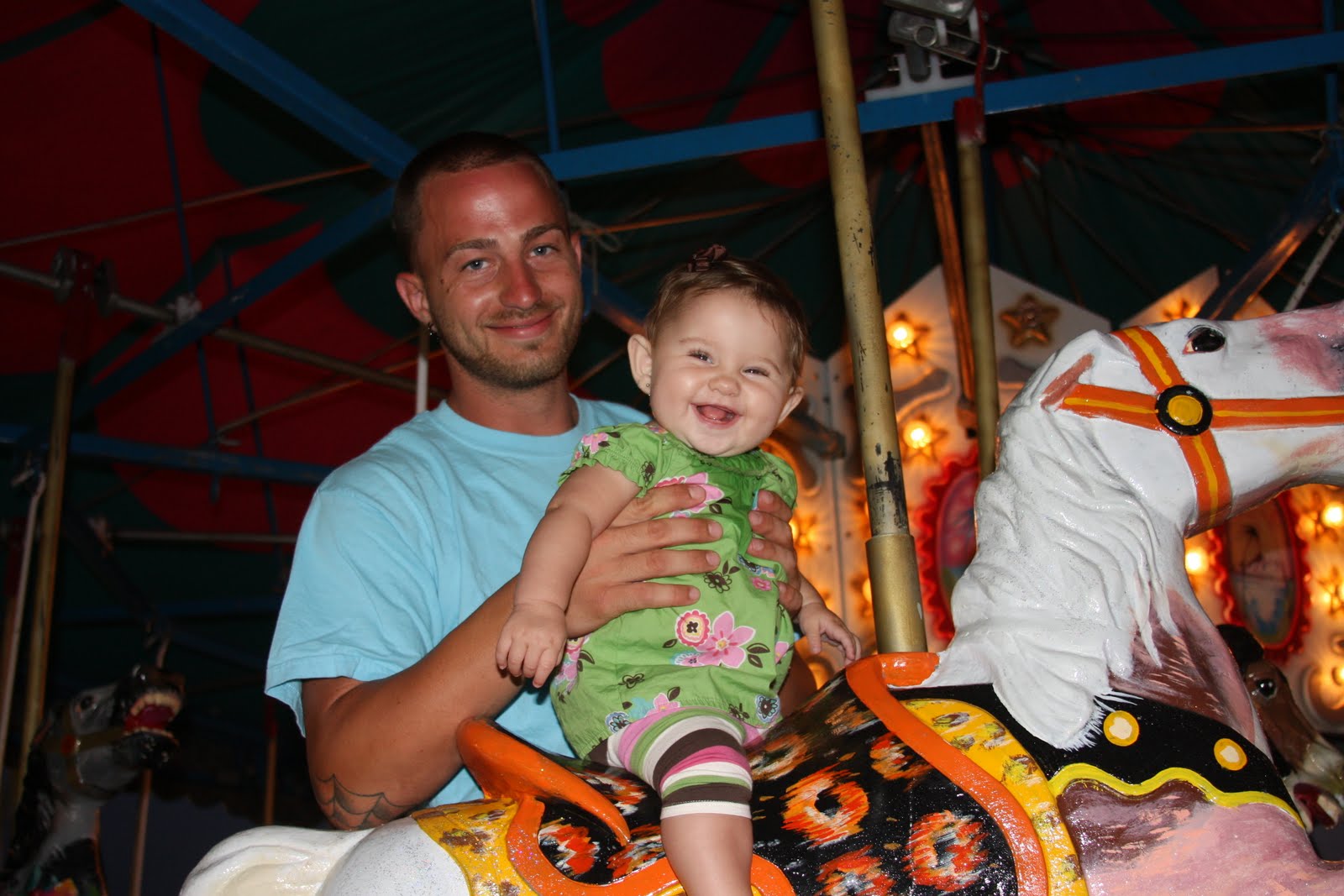 [kayden+at+the+fair.jpg]