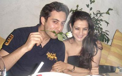 Amisha with Boyfriend Kanav Puri Clicks ...3