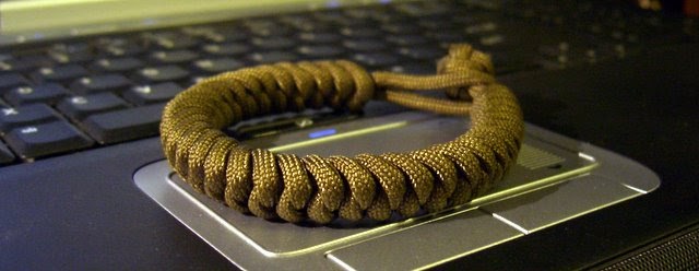 Udråbstegn kød atom Stormdrane's Blog: Snake Knot Paracord Bracelet