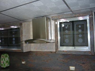 DECORACIONES R.R. ALUMINIOS, c.a: PUERTAS DE COCINA