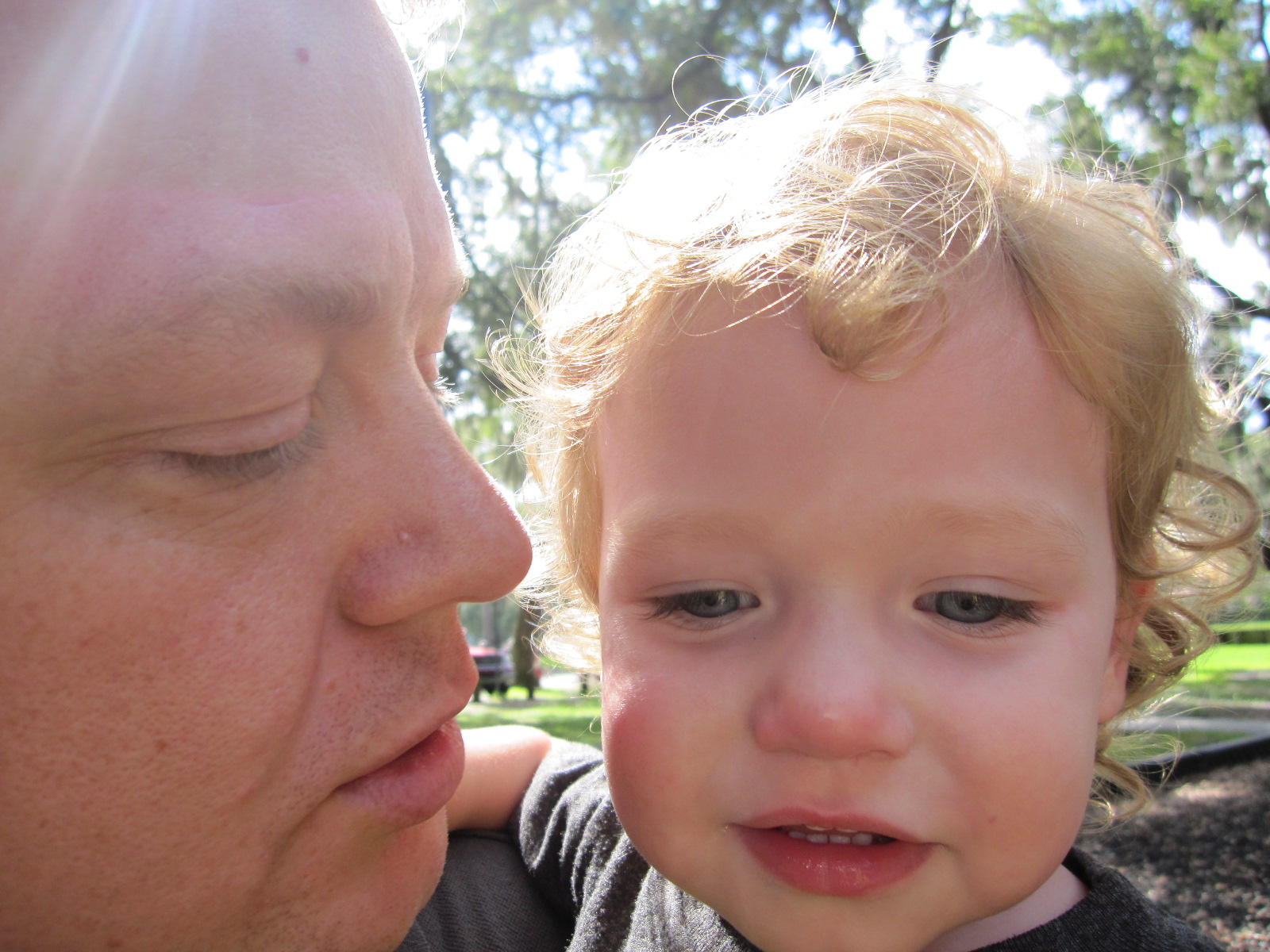 [gus+and+daddy+-+great+shot!!!.JPG]