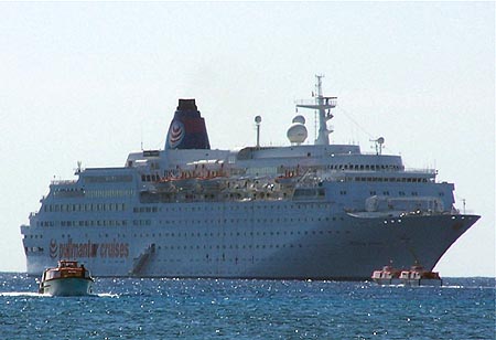 [HolidayDream_JCLopez-01.jpg]