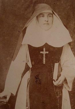 [Unknown+Nun.jpg]