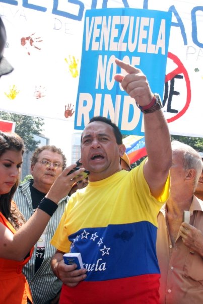 [5492_1189237005977_1079900655_577498_7069366_n.jpg]