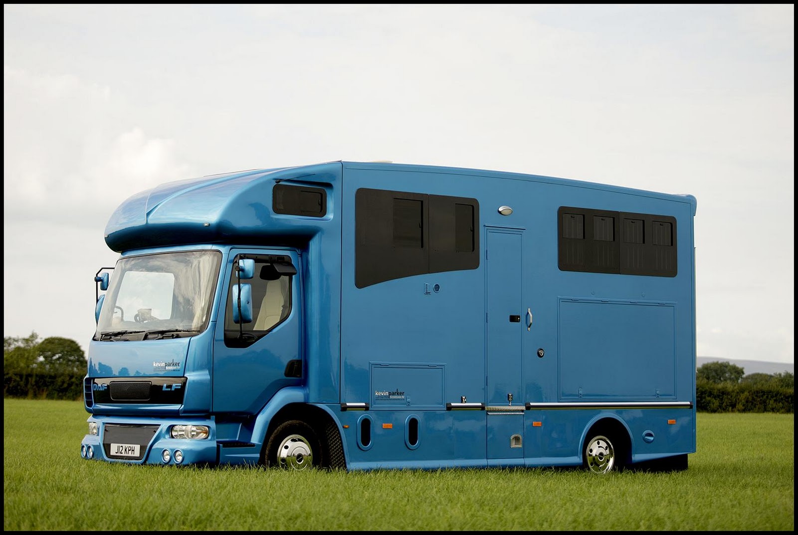 Horseboxes for sale, replacing heavy rubber Horseboxes for sale and