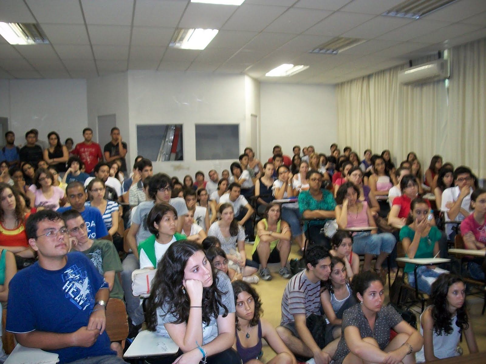 [100_0492.JPG]