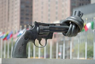 [nonviolence_sculpture.jpg]