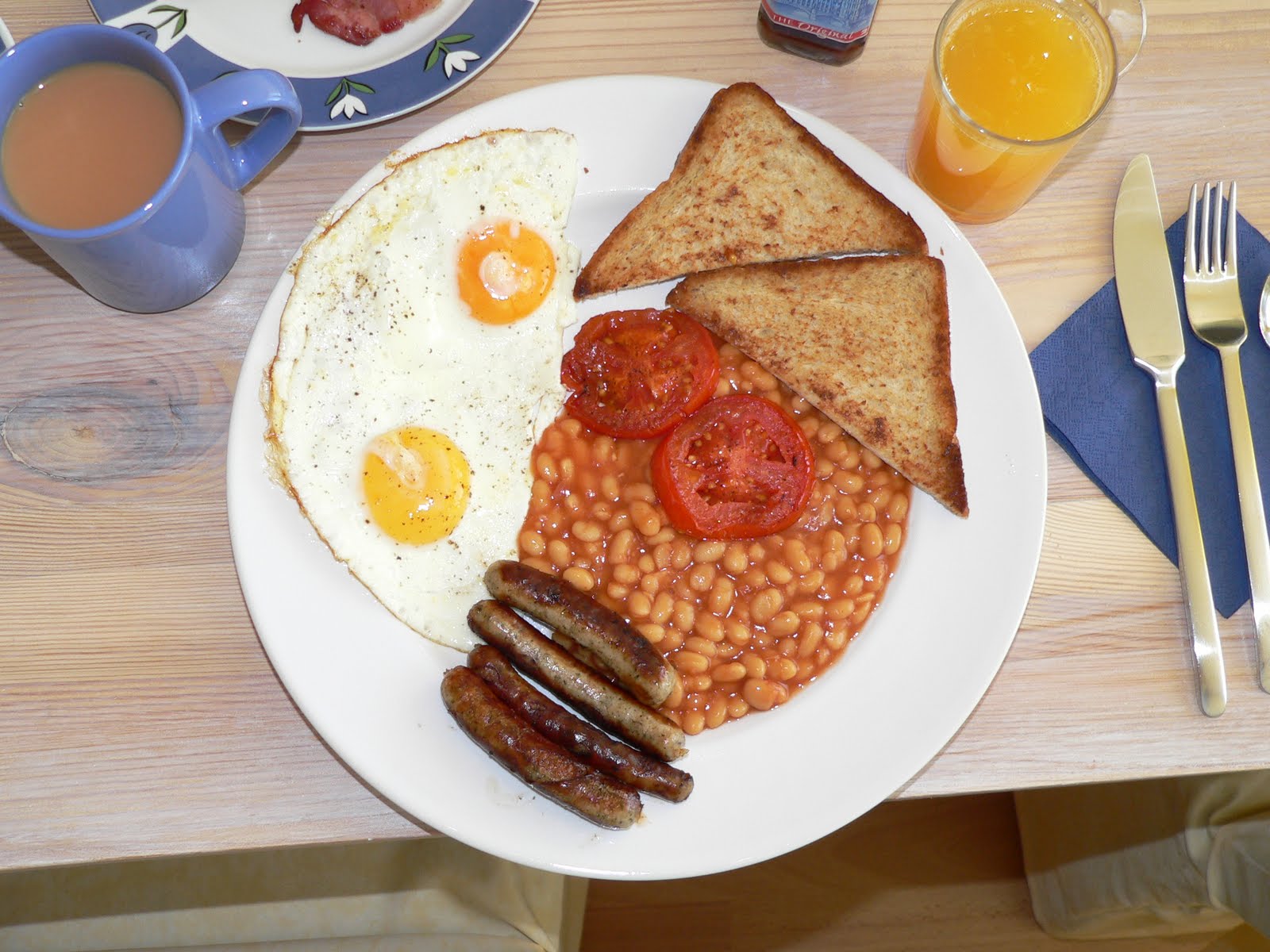 Pensamientos que te hacen cosa: Desayunando con periodistas