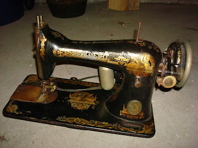 old black gold sewing machine
