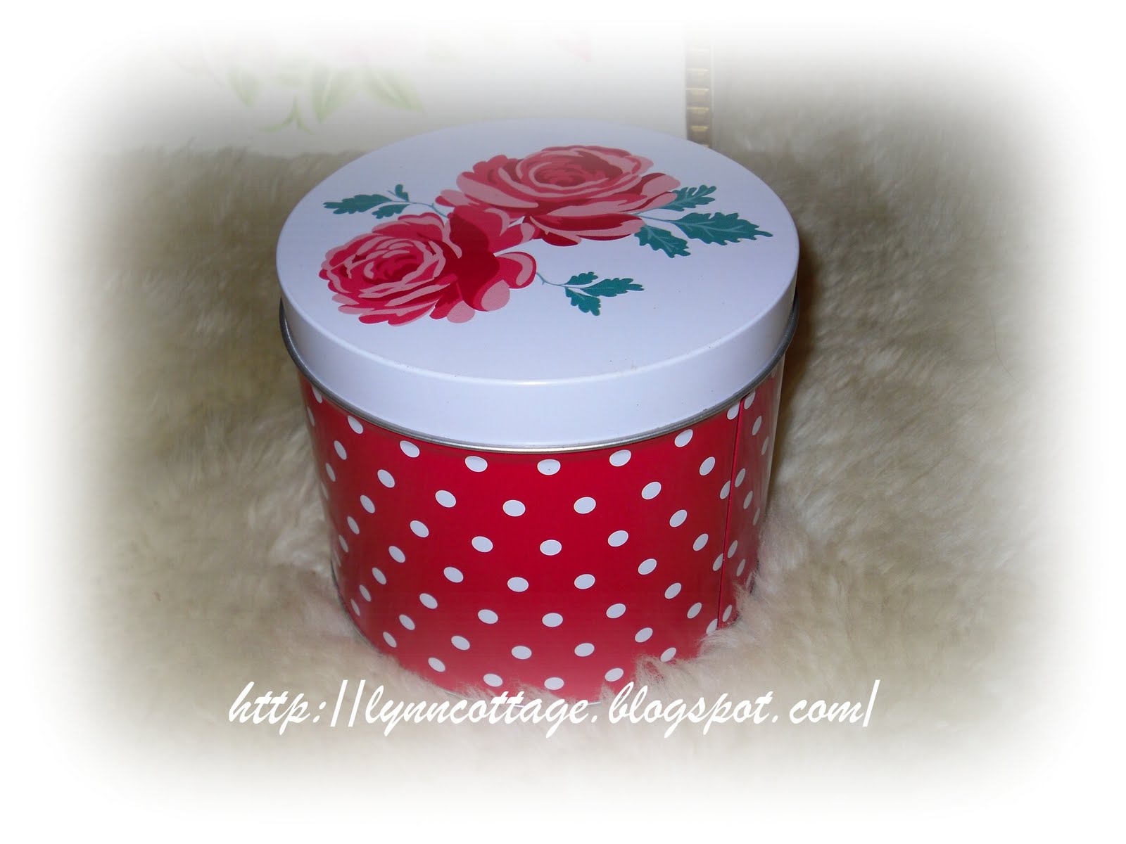 lynn's cottage DECORATIVE TINS FOR SALE.............