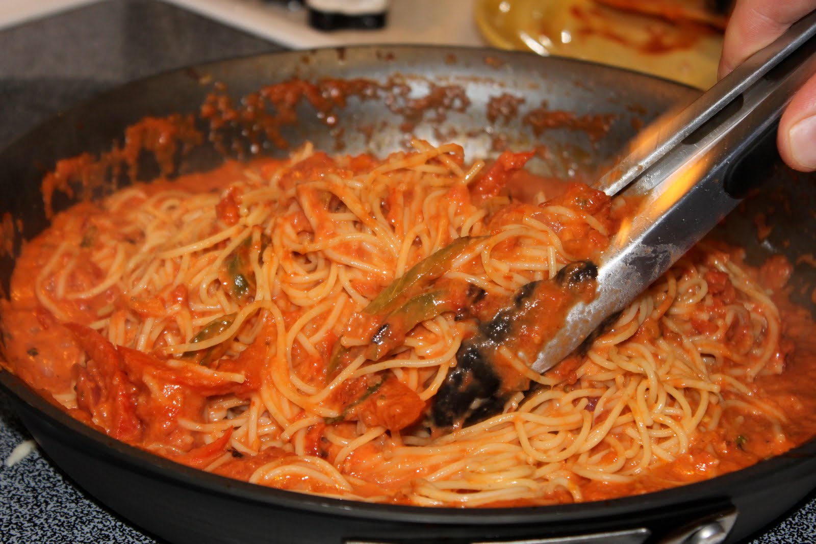 The Tempting Pepper Pink Vodka Sauce with Fresh Chicken and Spaghetti