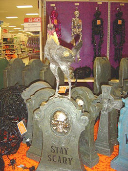 Ooooh! Scary Chicken!