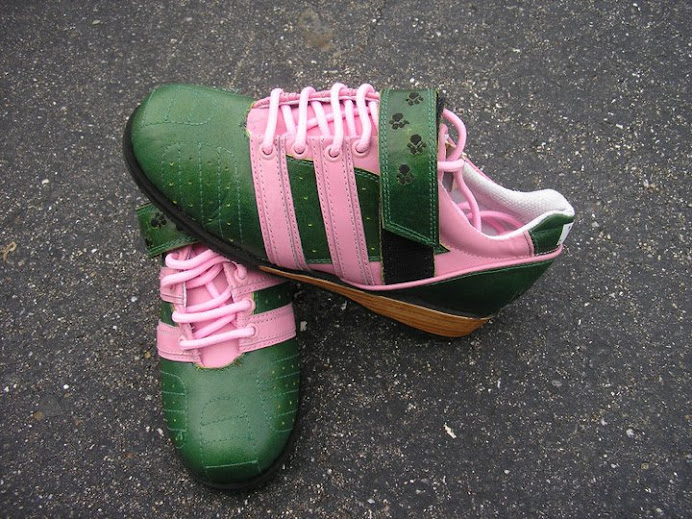 Gwen Weightlifting OLD PAGE 2010 archive that generates