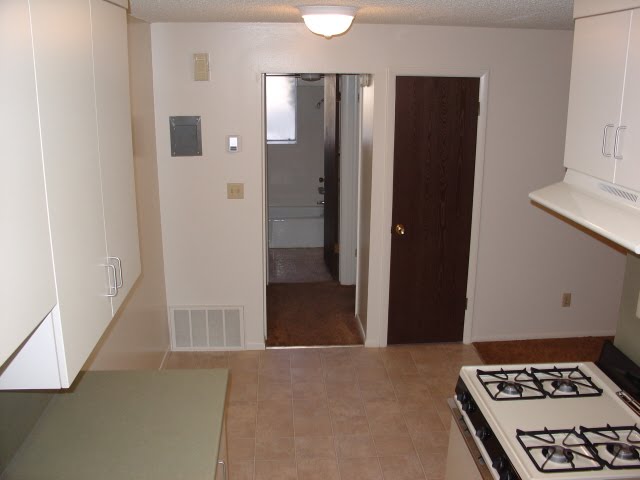 Villa Rose Apartments: 1 BEDROOM APARTMENT TIER 2