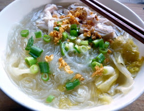3 hungry tummies: Glass Noodles Soup With Poached Chicken 雞絲冬粉湯