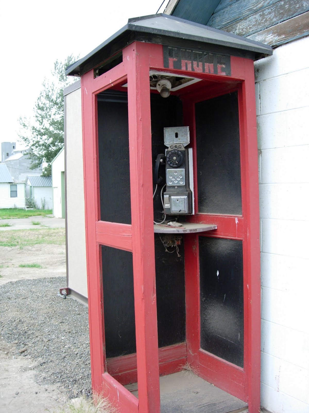 Technical Travels: Old Telephone Booth
