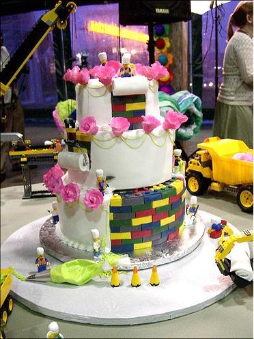 [Amy+L+.+lw+.+lego+wedding.jpg]