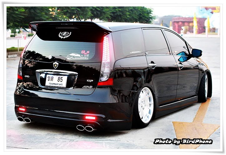 Seven X Motors >> Wagon LifeStyle: Thailand: Mitsubishi Space Wagon aka Grandis Seven X Motors >> Wagon LifeStyle: Thailand: Mitsubishi Space Wagon aka Grandis