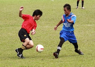 profBola: AKADEMI BOLASEPAK OLEH KELAB SABAH FC