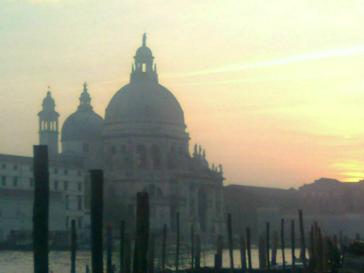 [Imagem1009_1+No.jpg]