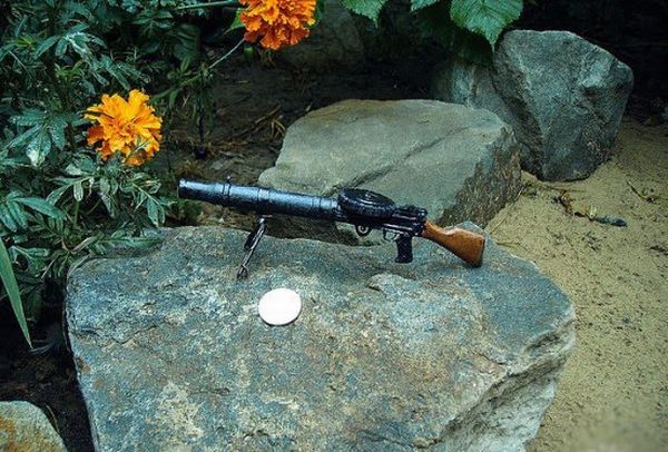 [9.jpg]