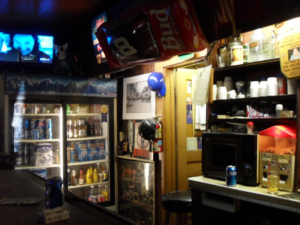 Peoria Bar Review Peoria Institution Mike's Tavern