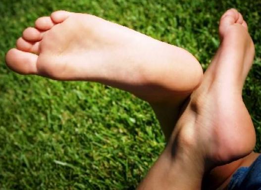 [pés+de+mulher.jpg]