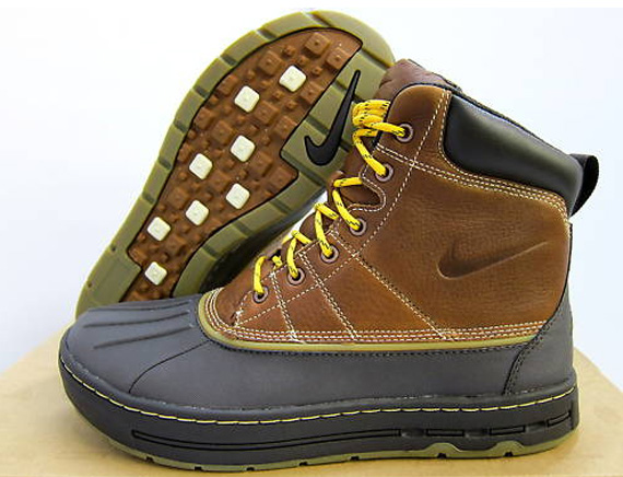 acg nike duck boots