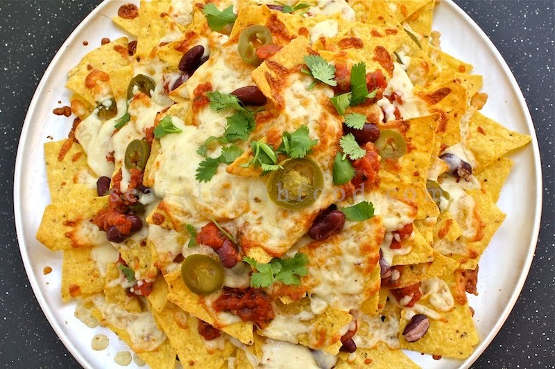 fancy some nachos for a little afternoon snack try this easy nachos