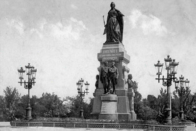 Памятник Екатерине II в Симферополе